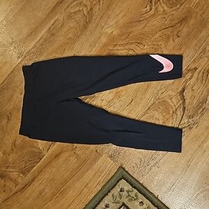 Nike girls black Leggings size 6